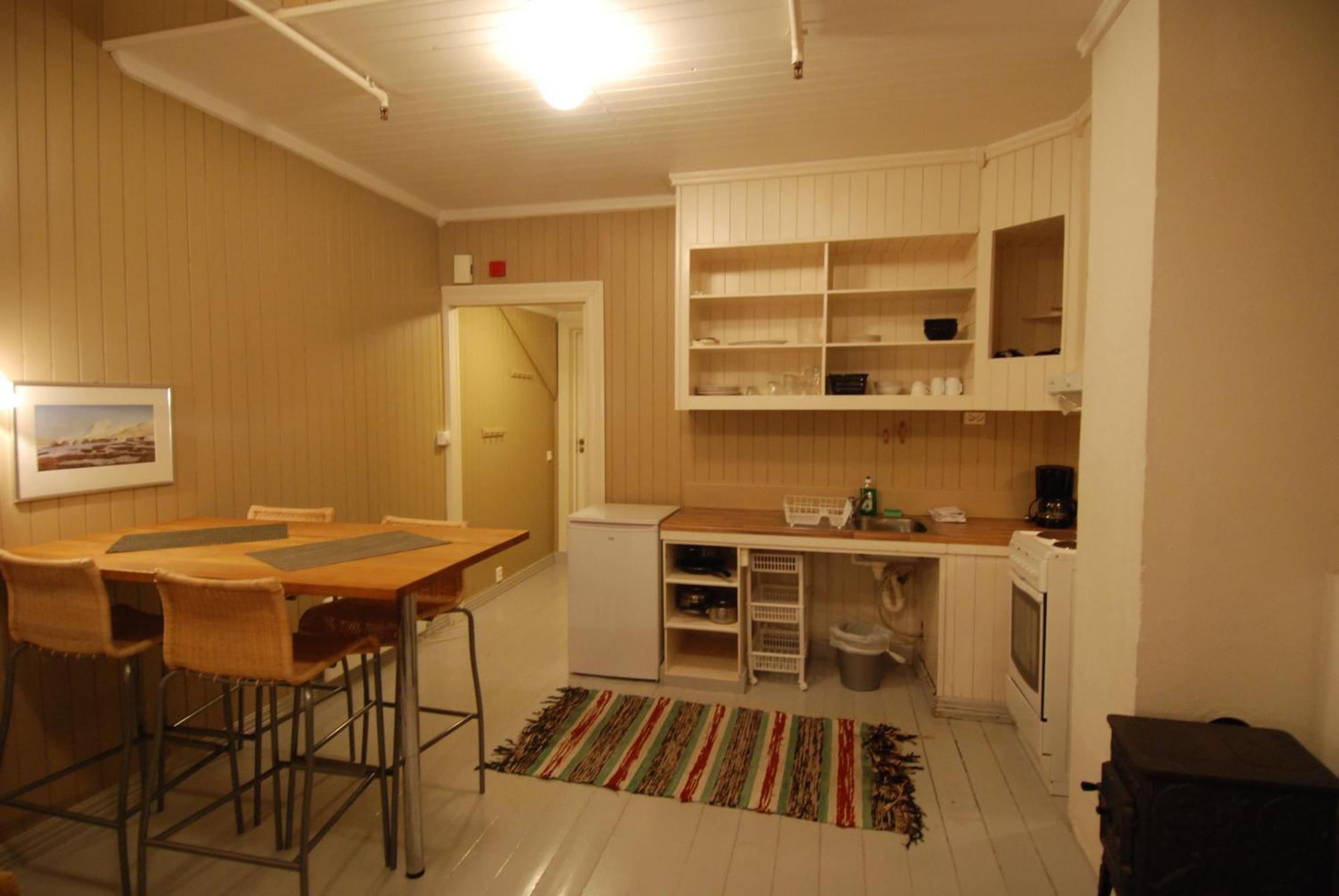 Tyskhella Rorbuer Apartment Kabelvåg Екстериор снимка