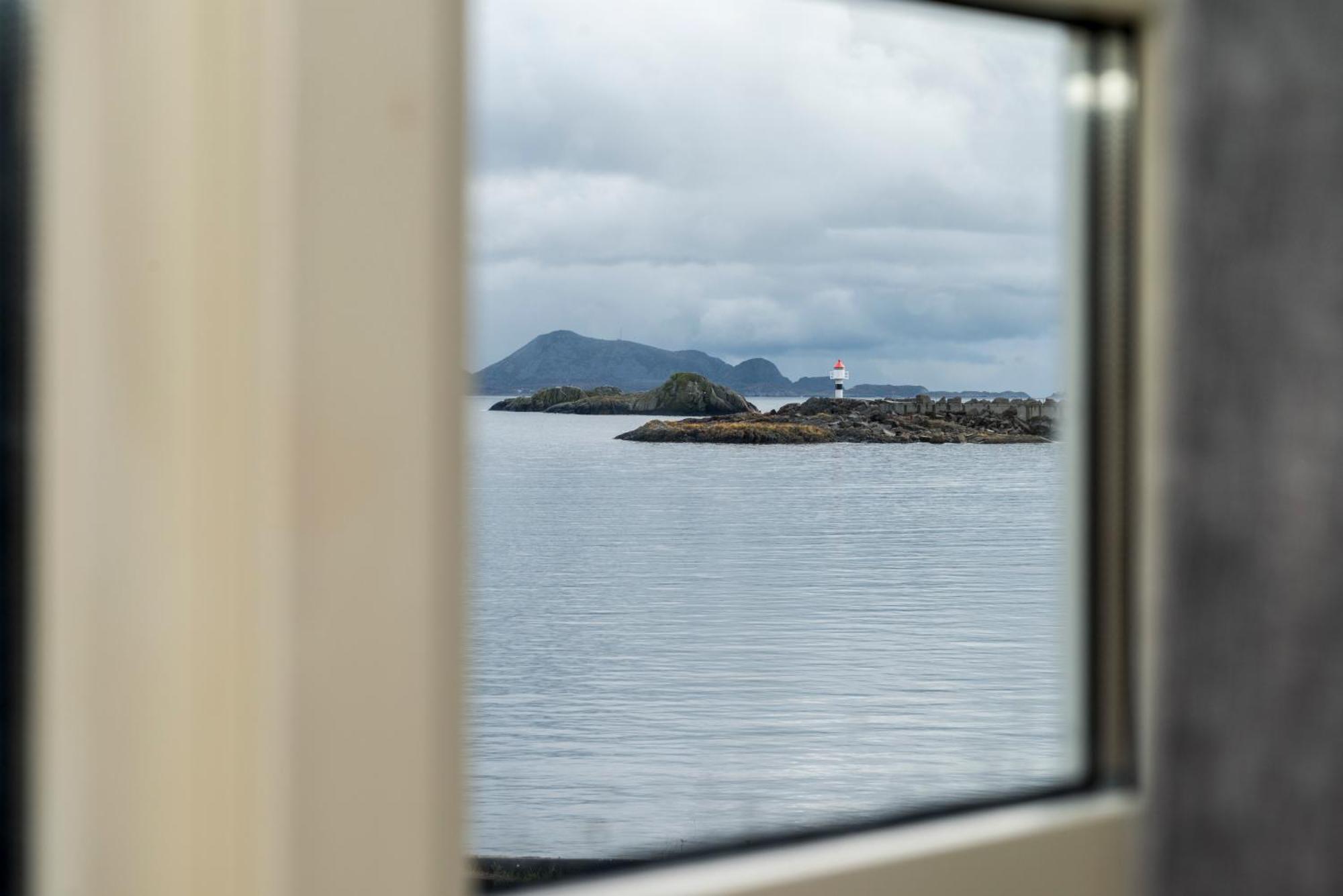 Tyskhella Rorbuer Apartment Kabelvåg Екстериор снимка