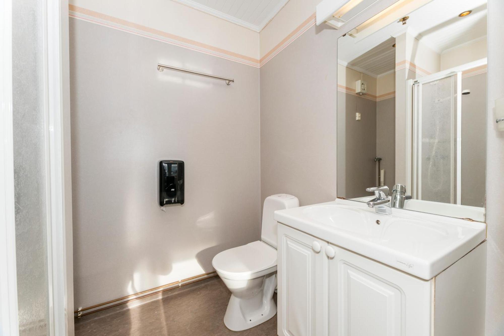 Tyskhella Rorbuer Apartment Kabelvåg Екстериор снимка